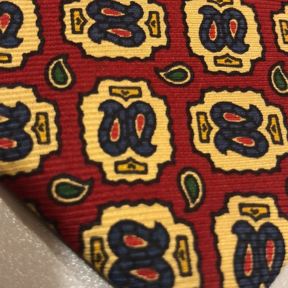 Burberry Tie - Picture 3 of 9